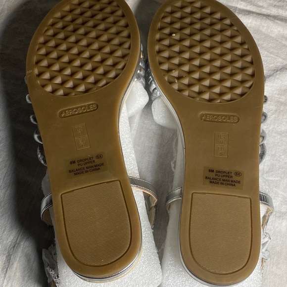 New Aerosoles Droplet Silver Sandals! Sleek & Chic - Picture 3 of 4